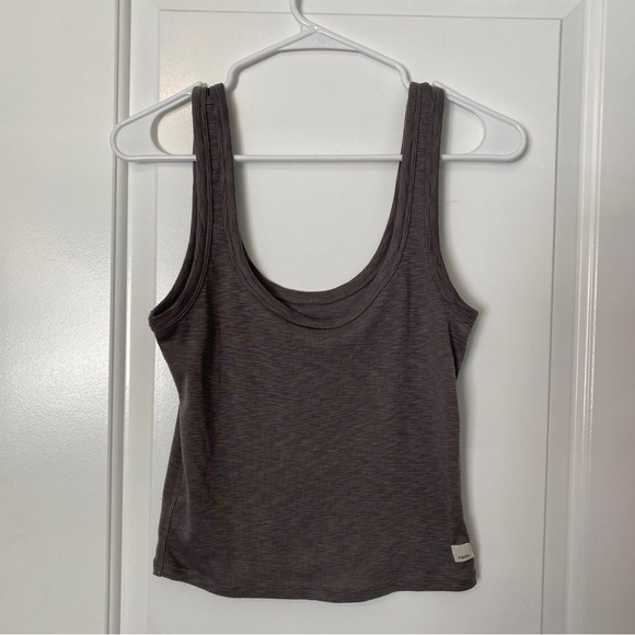 Vuori sunrise crop tank | S - Picture 1 of 4
